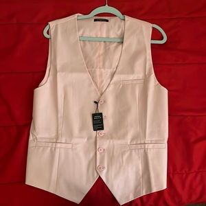 Selling this Brand new pink vest, good quality and good fit, hasn’t been used!:)